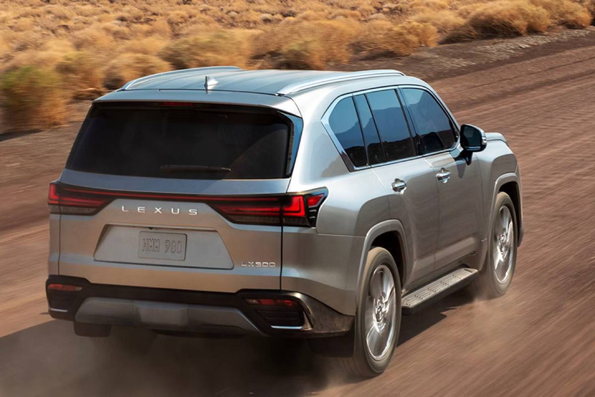 سيارات اس يو في