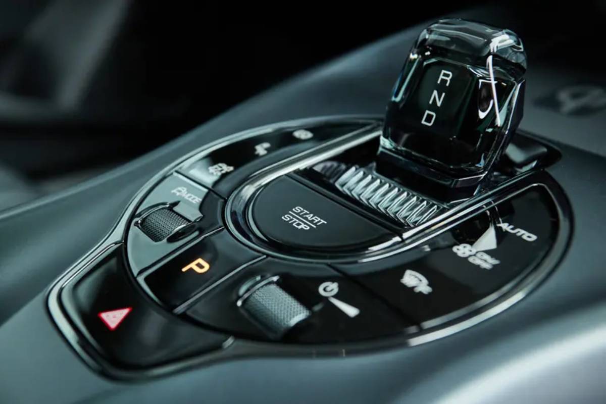 بي واي دي سيل 2024