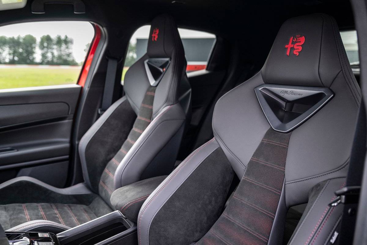 الفا روميو جونيور