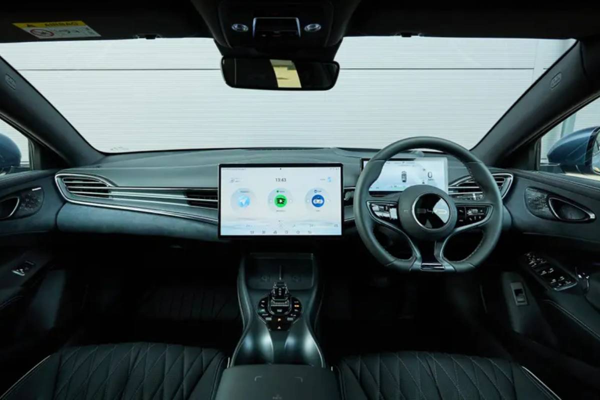 بي واي دي سيل 2024