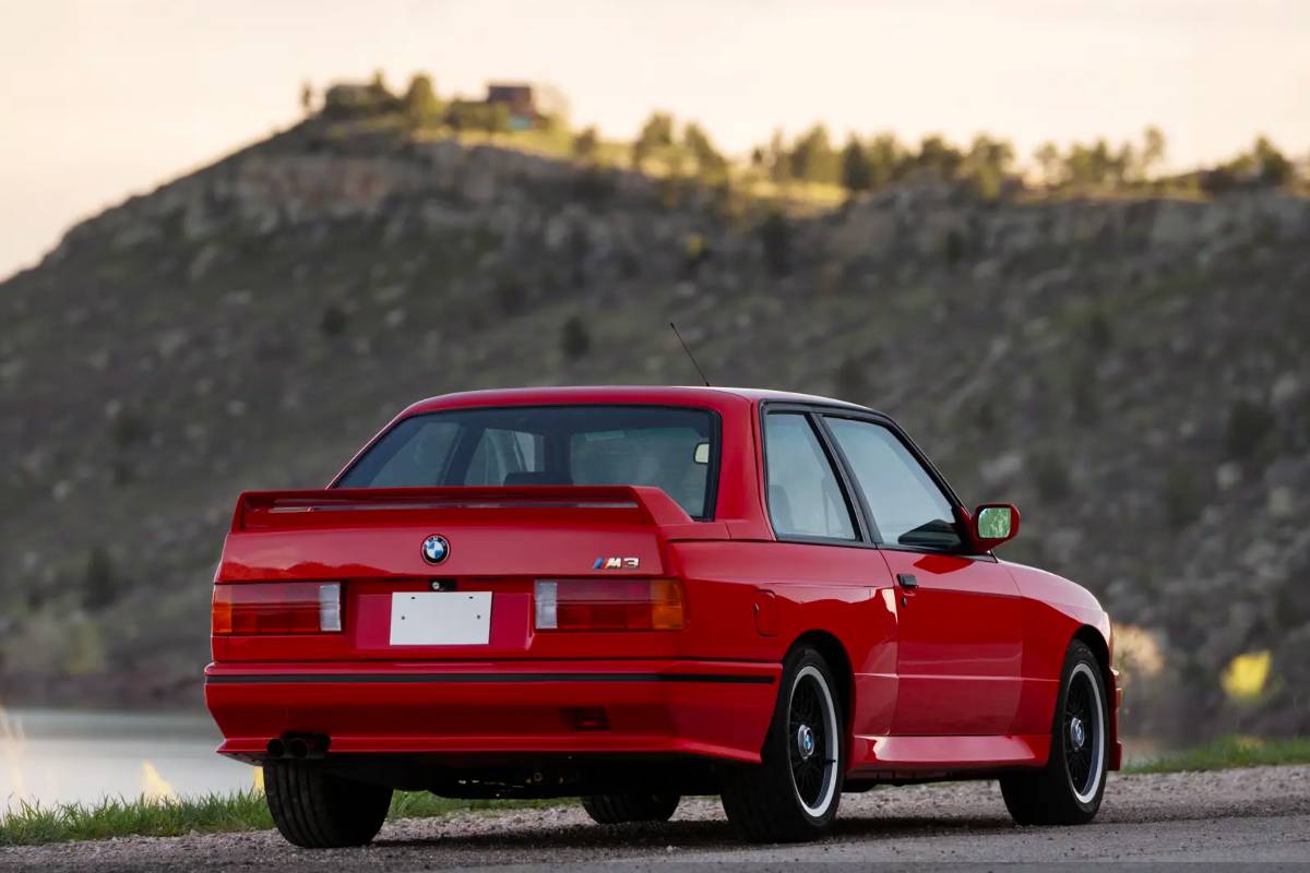 بي ام دبليو ام 3 