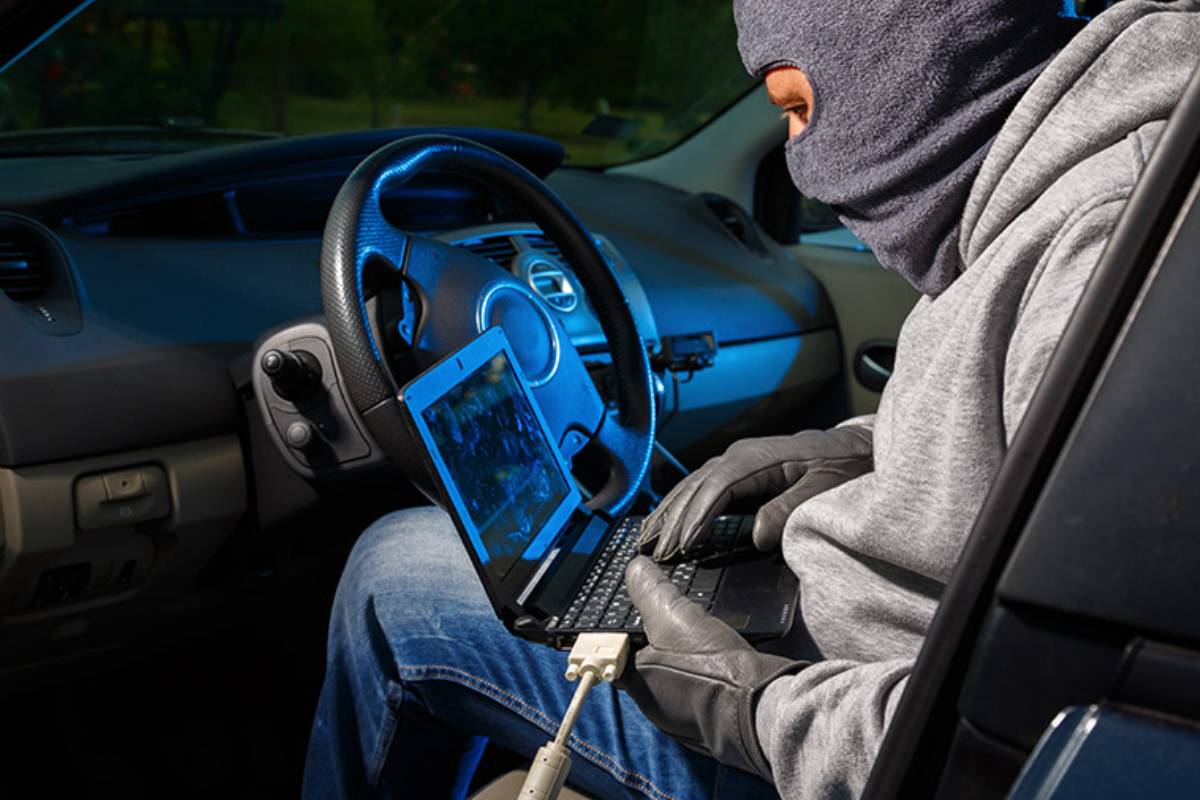 سرقة سيارات