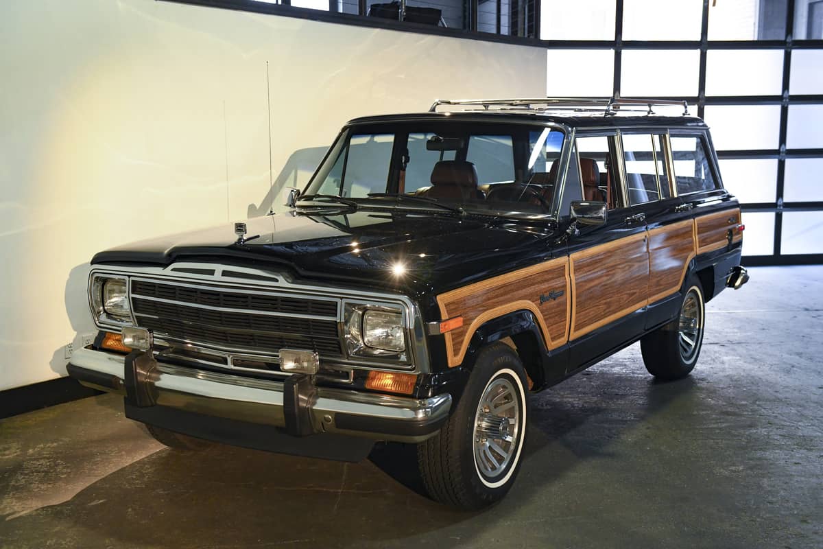 Jeep Wagoneer جيب واجينيير (2).jpg