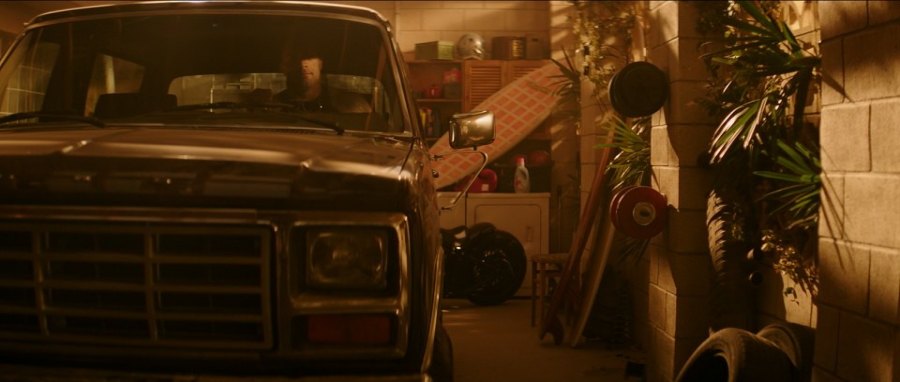 سيارة فورد برونكو 1981