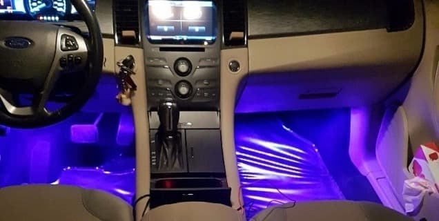 زينة السيارات من الداخل