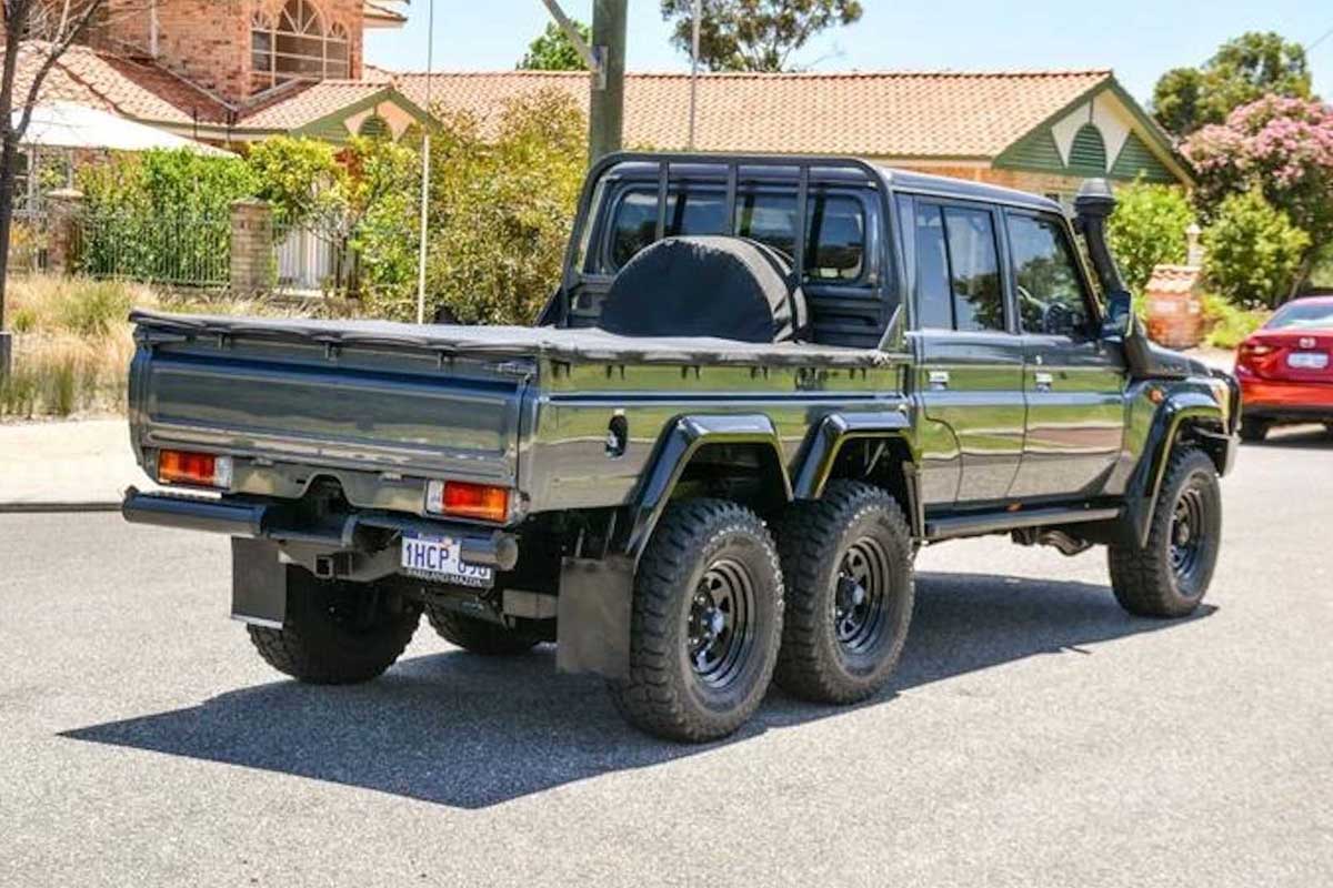 لاند كروزر من ست دواليب