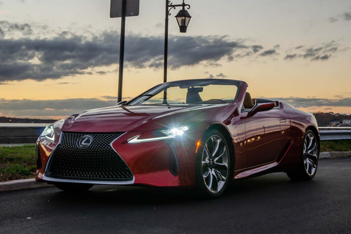 لكزس ال سي 2021