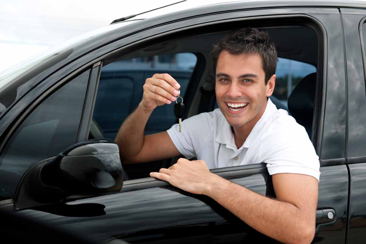 سيارة جديدة