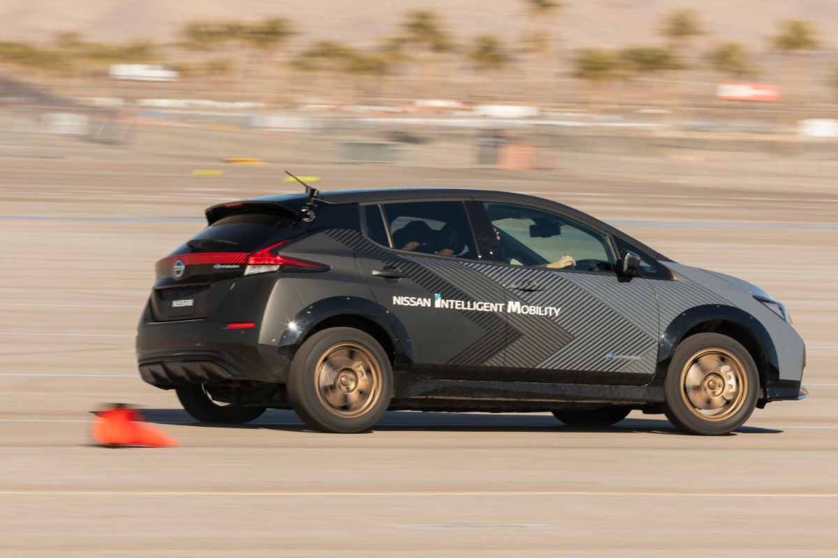 فوائد اي فورس