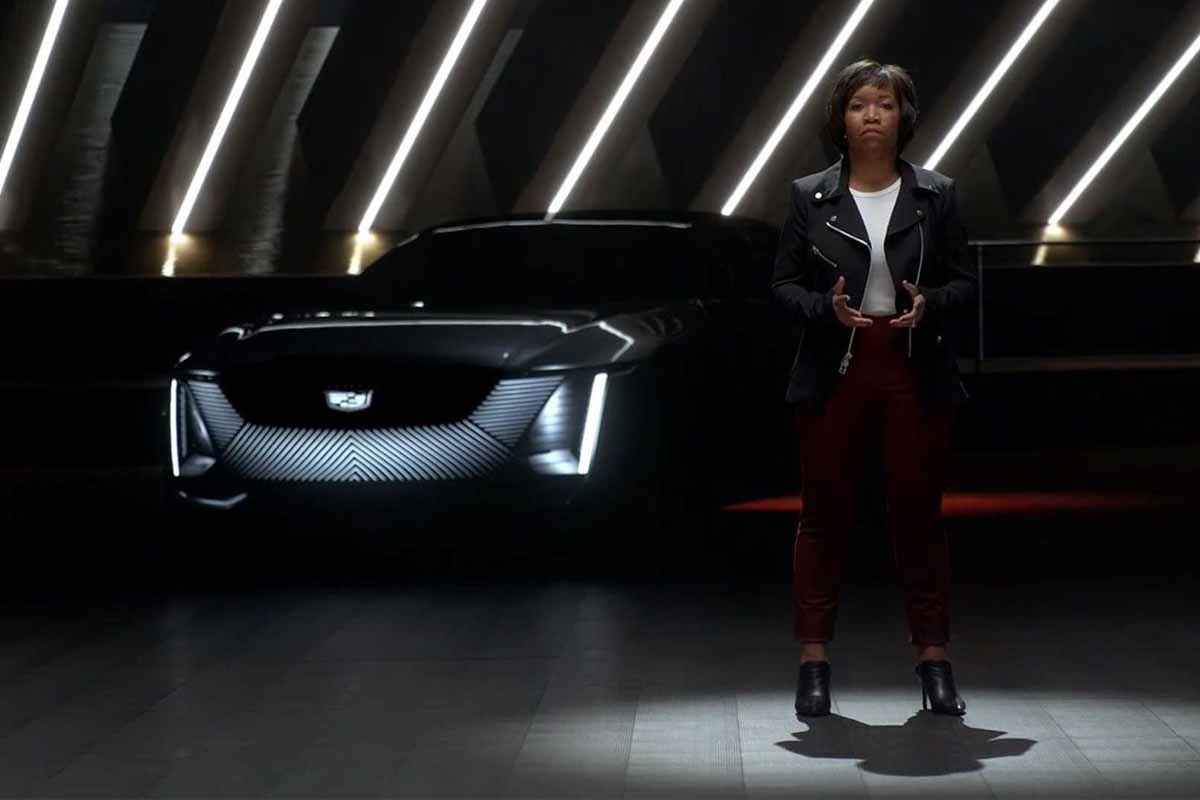 كاديلاك الذكية