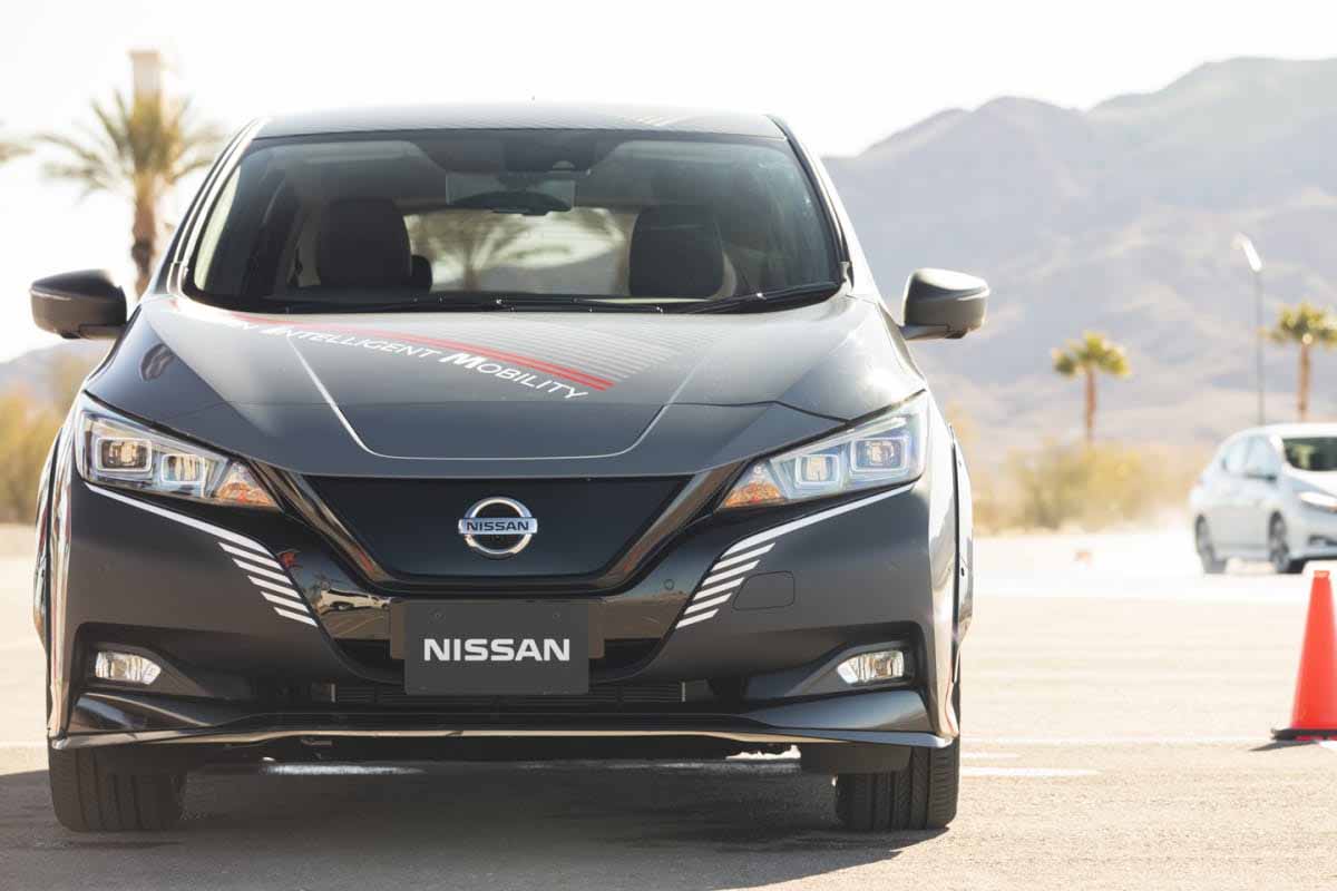 نيسان اي فورس