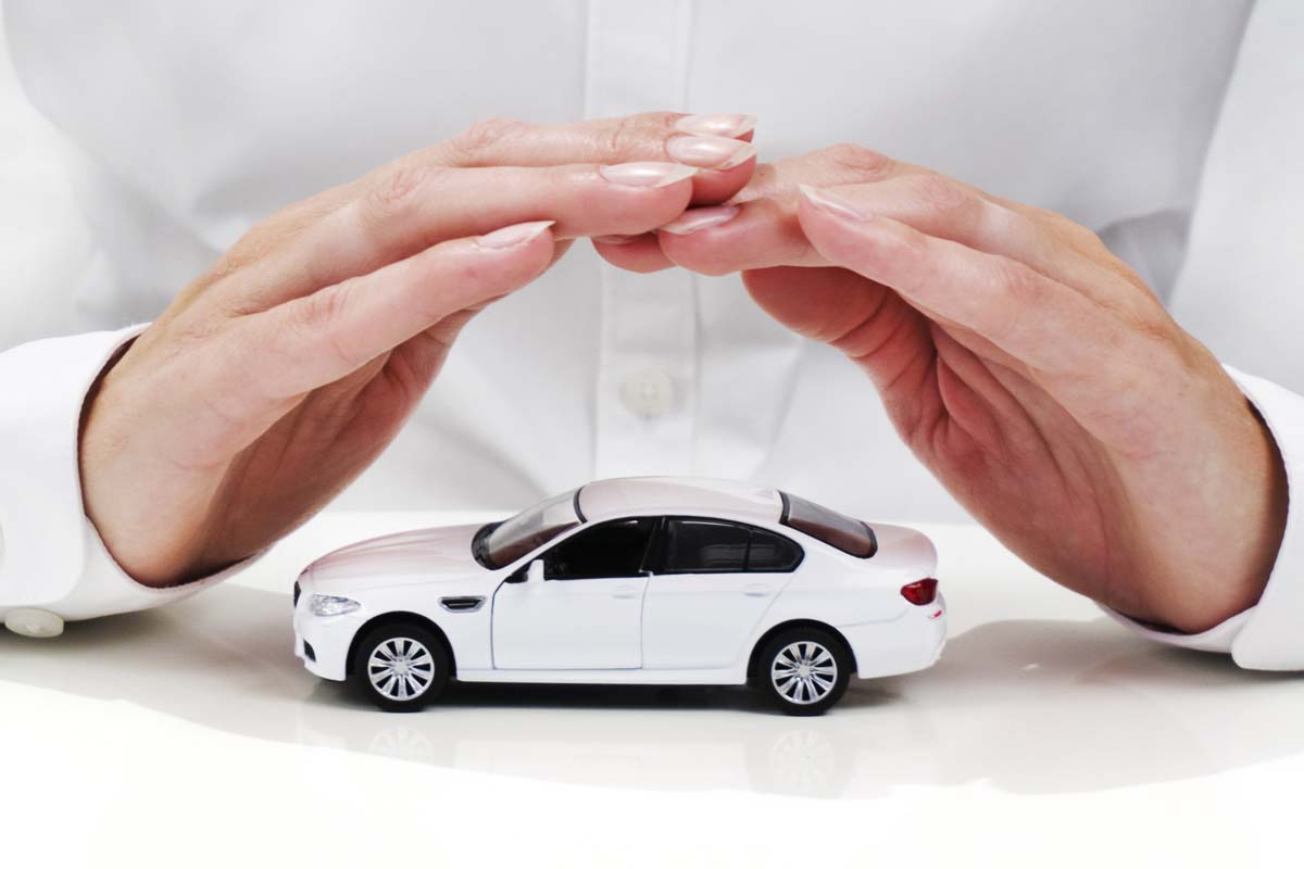 تامين على سيارة