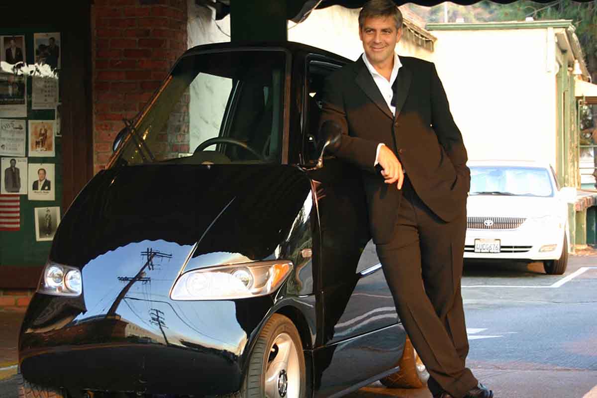 سيارة جورج كلوني