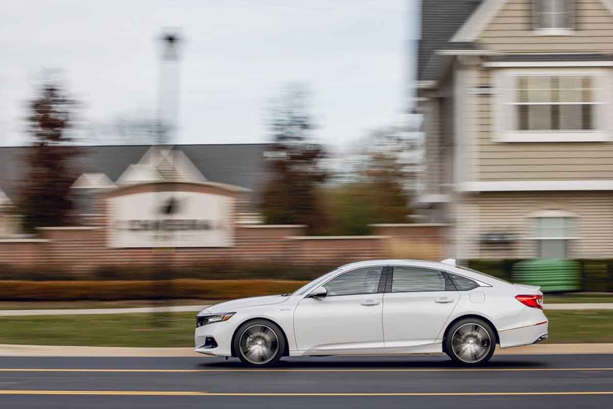 سعر سيارة الاكورد