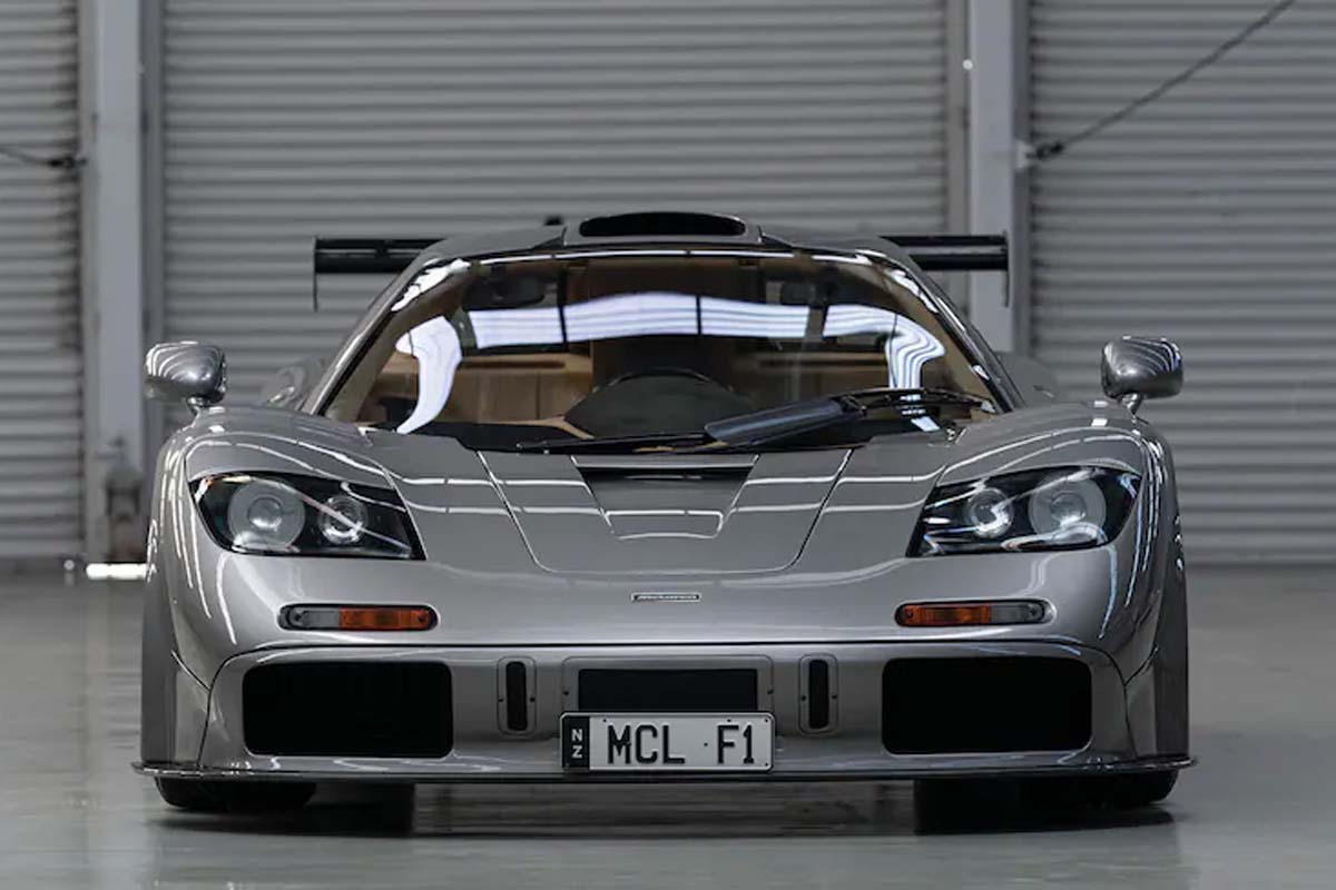 مكلارين اف 1