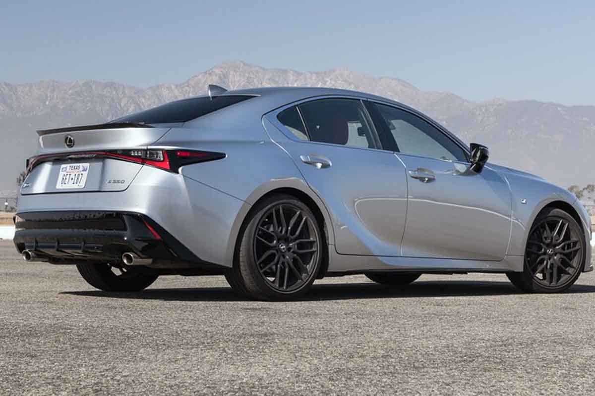 سيارات لكزس