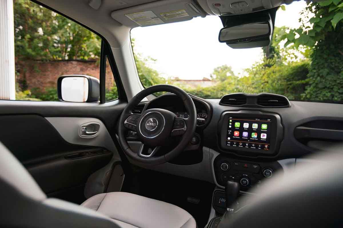 سيارة جيب رينيجيد