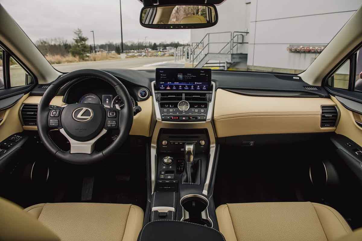 سيارات لكزس