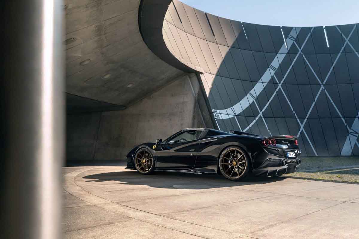 فيراري اف 8 سبايدر