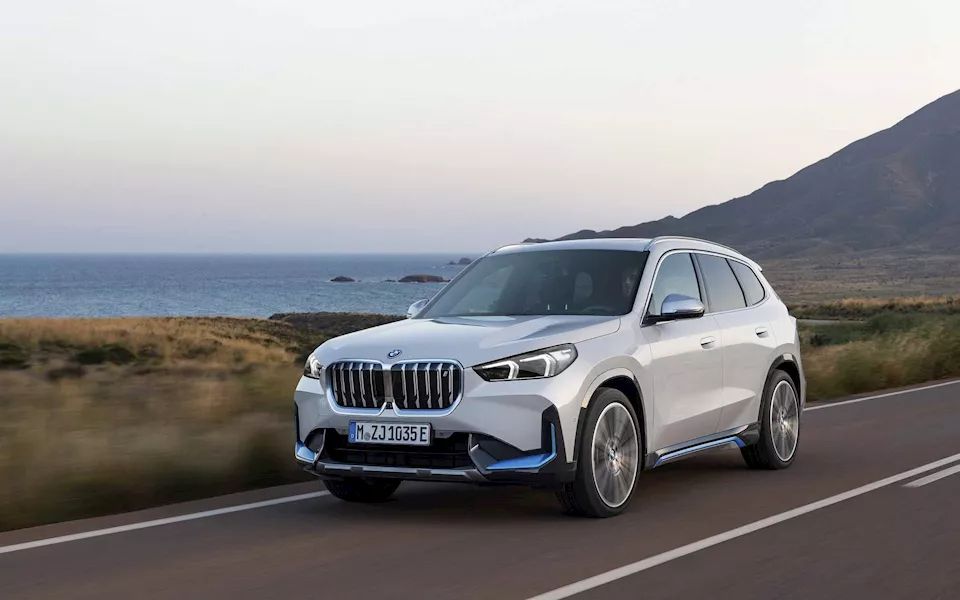 سيارة BMW X1